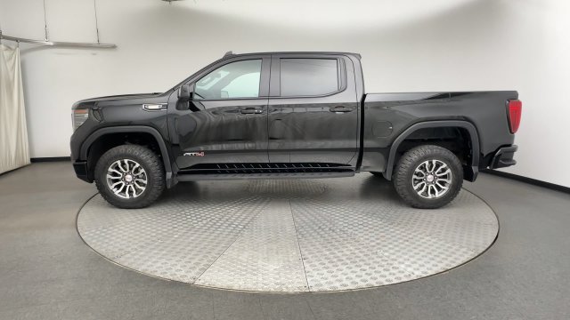 Used 2022 GMC Sierra 1500 AT4 w/ AT4 Premium Package AWD/4WD image 5