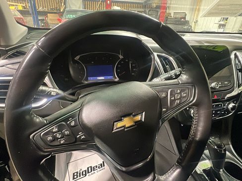 Used 2020 Chevrolet Equinox Premier image 14