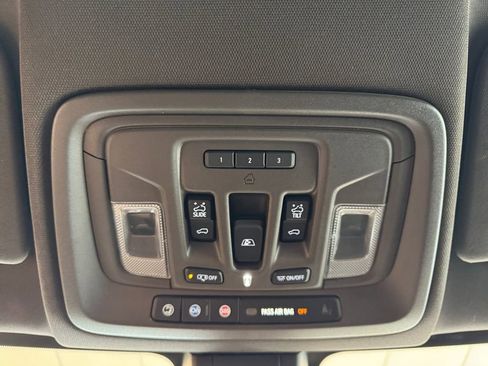 Used 2021 GMC Sierra 1500 SLT w/ SLT Premium Plus Package image 21