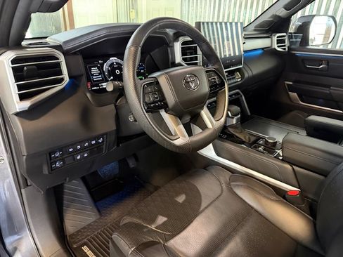 Used 2024 Toyota Sequoia Platinum AWD/4WD image 11