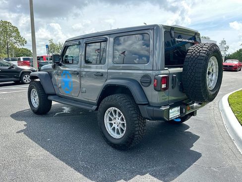 Used 2023 Jeep Wrangler Unlimited w/ Sun & Screen Package AWD/4WD image 7