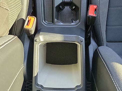 Certified 2022 Volkswagen Taos SE image 14