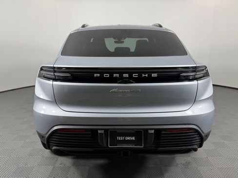 Certified 2025 Porsche Macan 4S Electric AWD/4WD image 6