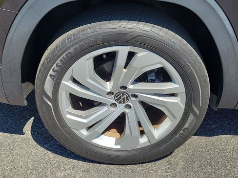 Used 2021 Volkswagen Atlas SE FWD image 6