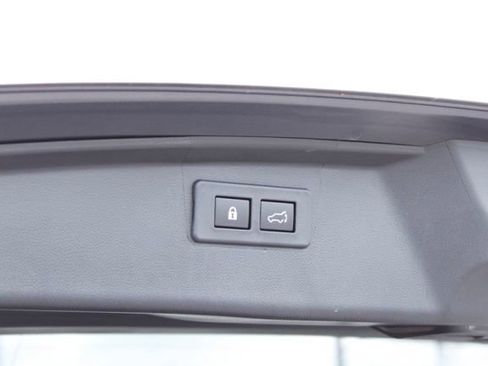 Used 2025 Subaru Outback Onyx Edition AWD/4WD image 8