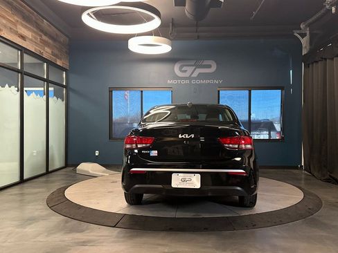 Used 2022 Kia Rio LX image 4