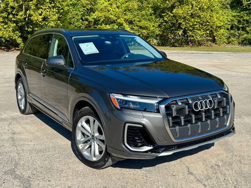 Used 2025 Audi Q7 3.0T Premium Plus image 1