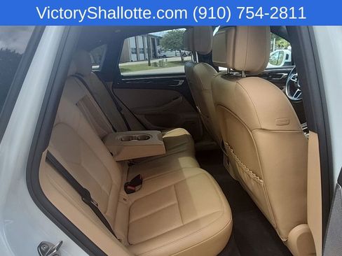 Used 2018 Porsche Macan S AWD/4WD image 40