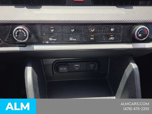 Used 2025 Kia Sportage LX FWD image 19