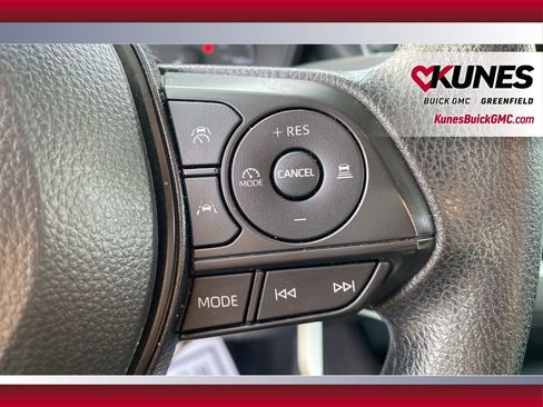 Used 2025 Toyota Corolla LE image 20