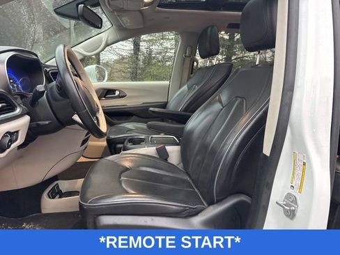 Used 2019 Chrysler Pacifica Limited FWD image 6