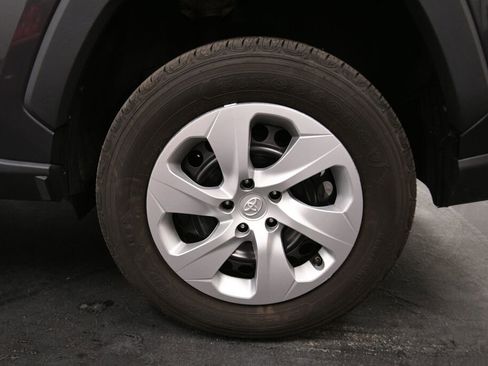 Certified 2023 Toyota RAV4 LE image 30