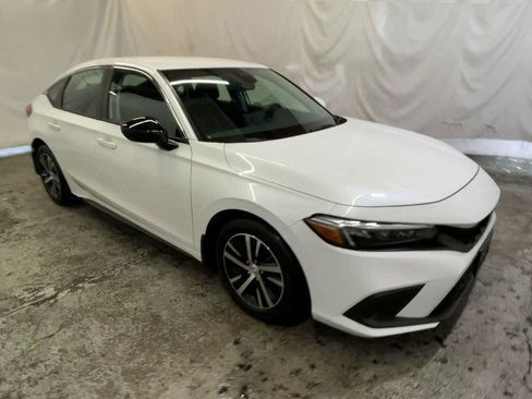 Used 2024 Honda Civic LX image 2