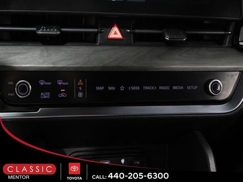 Used 2024 Kia Sportage X-Line w/ X-Line Premium Package image 17