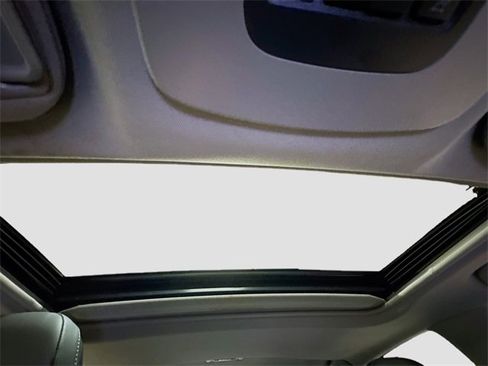 Used 2023 Toyota Camry SE image 25