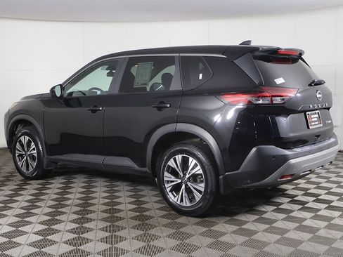 Used 2023 Nissan Rogue SV AWD/4WD image 7