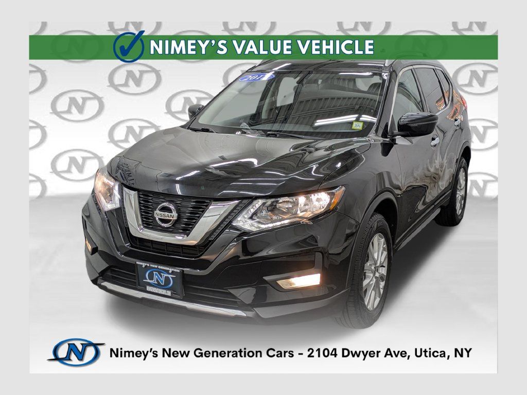 Used 2017 Nissan Rogue SV AWD/4WD image 1