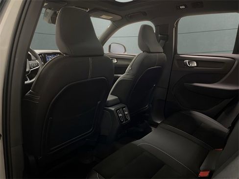 Used 2023 Volvo XC40 Recharge Ultimate w/ Protection Package Premier image 57