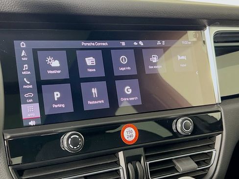 Certified 2026 Porsche Macan AWD/4WD image 15