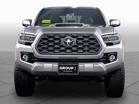Used 2021 Toyota Tacoma TRD Sport w/ TRD Premium Sport Package AWD/4WD image 3