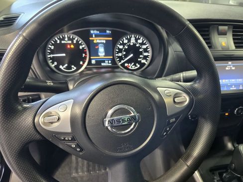 Used 2019 Nissan Sentra S w/ Appearance Package image 18