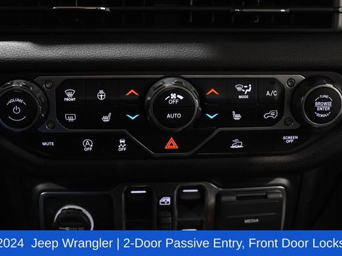 Used 2024 Jeep Wrangler Sport S image 23
