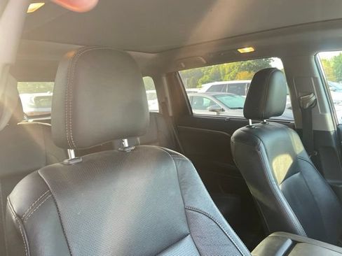 Used 2019 Toyota Highlander Limited Platinum AWD/4WD image 7