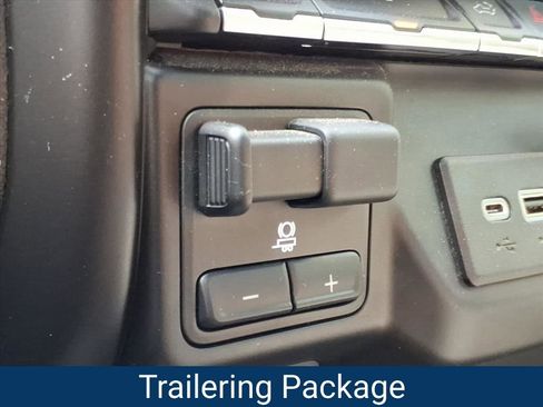 Used 2021 Chevrolet Silverado 1500 LTZ AWD/4WD image 10
