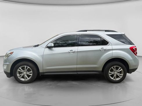 Used 2017 Chevrolet Equinox LT w/ Convenience Package FWD image 2