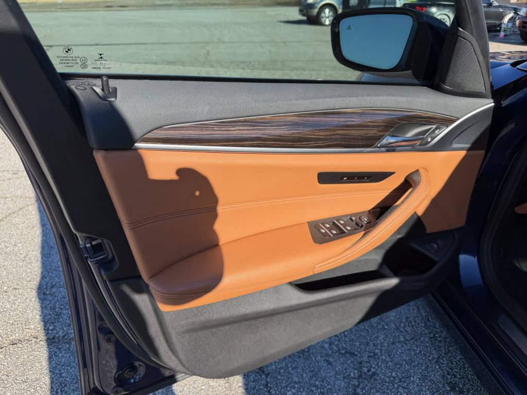 Used 2019 BMW 540i xDrive w/ Convenience Package AWD/4WD image 19