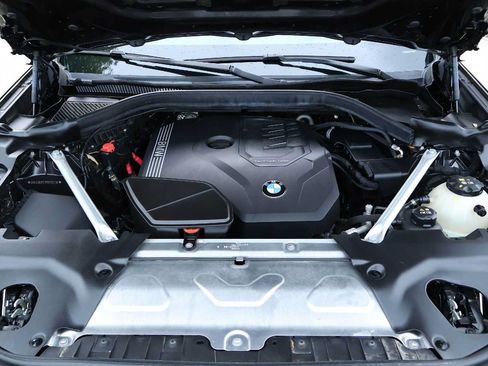 Used 2023 BMW X4 xDrive30i w/ Premium Package AWD/4WD image 9