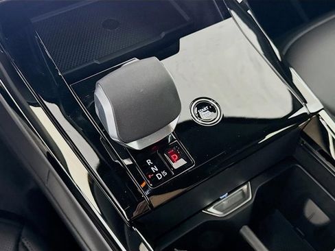 New 2026 Land Rover Range Rover Sport Dynamic SE AWD/4WD image 19