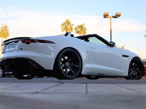 Used 2018 Jaguar F-TYPE Convertible image 19