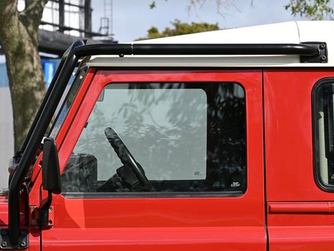 Used 1997 Land Rover Defender 90 image 33