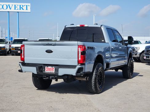 Used 2024 Ford F250 Lariat w/ Black Appearance Package AWD/4WD image 7