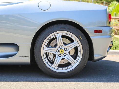 Used 2004 Ferrari 360 Spider RWD image 9