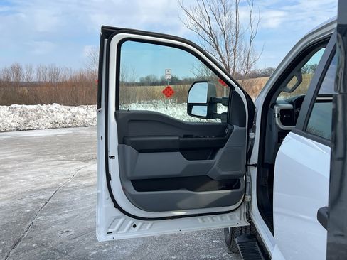 Used 2024 Ford F350 XL w/ Snow Plow Prep Package image 14