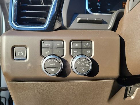 New 2026 GMC Sierra 2500 Denali w/ Denali Reserve Package image 27