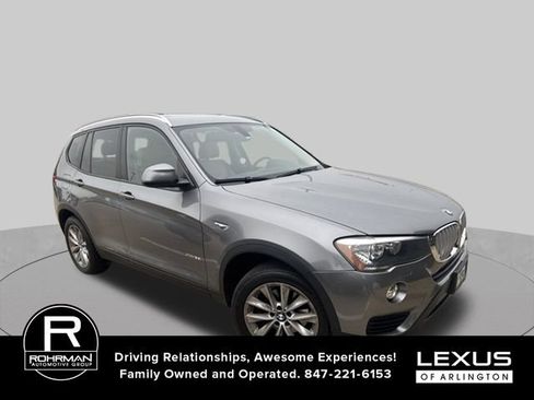 Used 2017 BMW X3 xDrive28i AWD/4WD image 2