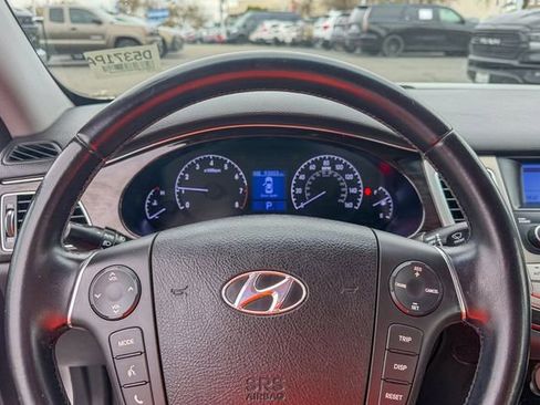 Used 2013 Hyundai Genesis 3.8 image 14
