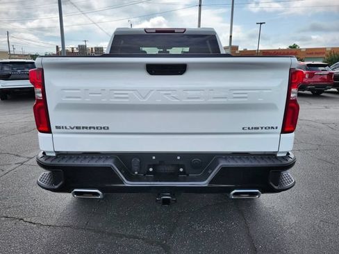 Used 2021 Chevrolet Silverado 1500 Custom Trail Boss AWD/4WD image 7