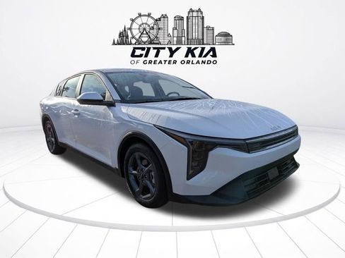 New 2026 Kia K4 FWD image 8