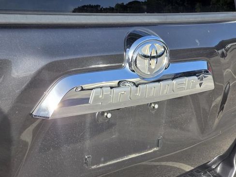Used 2013 Toyota 4Runner Limited AWD/4WD image 15