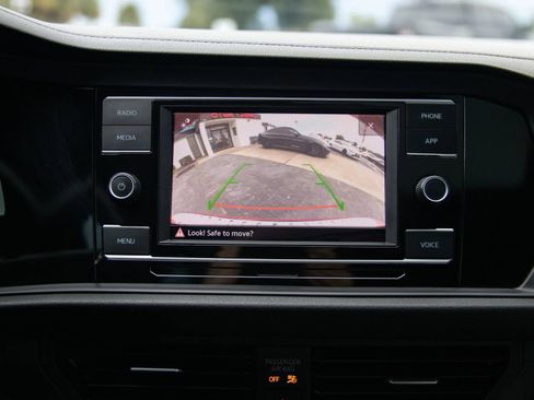 Used 2021 Volkswagen Jetta R-Line FWD image 29