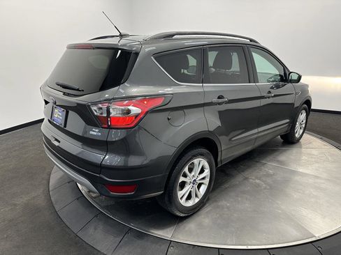 Used 2017 Ford Escape SE w/ Equipment Group 201A image 6