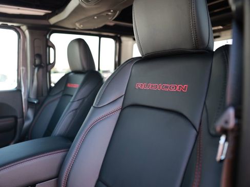 New 2026 Jeep Wrangler Unlimited Rubicon AWD/4WD image 17