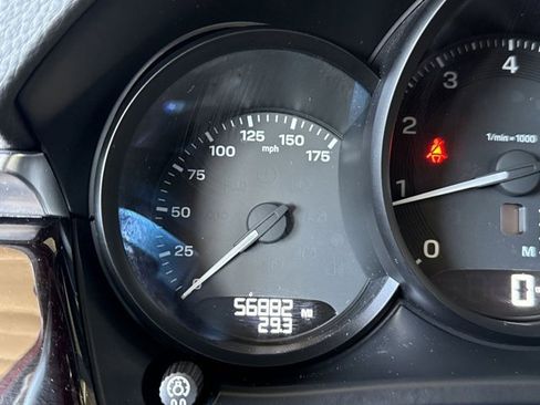 Used 2022 Porsche Macan image 17