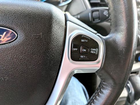 Used 2015 Ford Fiesta SE image 15