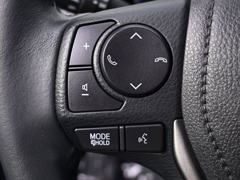 Used 2016 Toyota RAV4 XLE AWD/4WD image 34