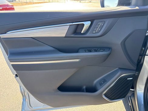 New 2026 Buick Enclave Preferred w/ Power Package AWD/4WD image 15